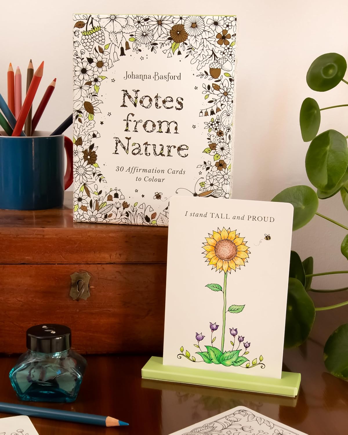 Johanna Basford's Notes from Nature: 30 Affirmation Cards to Colour